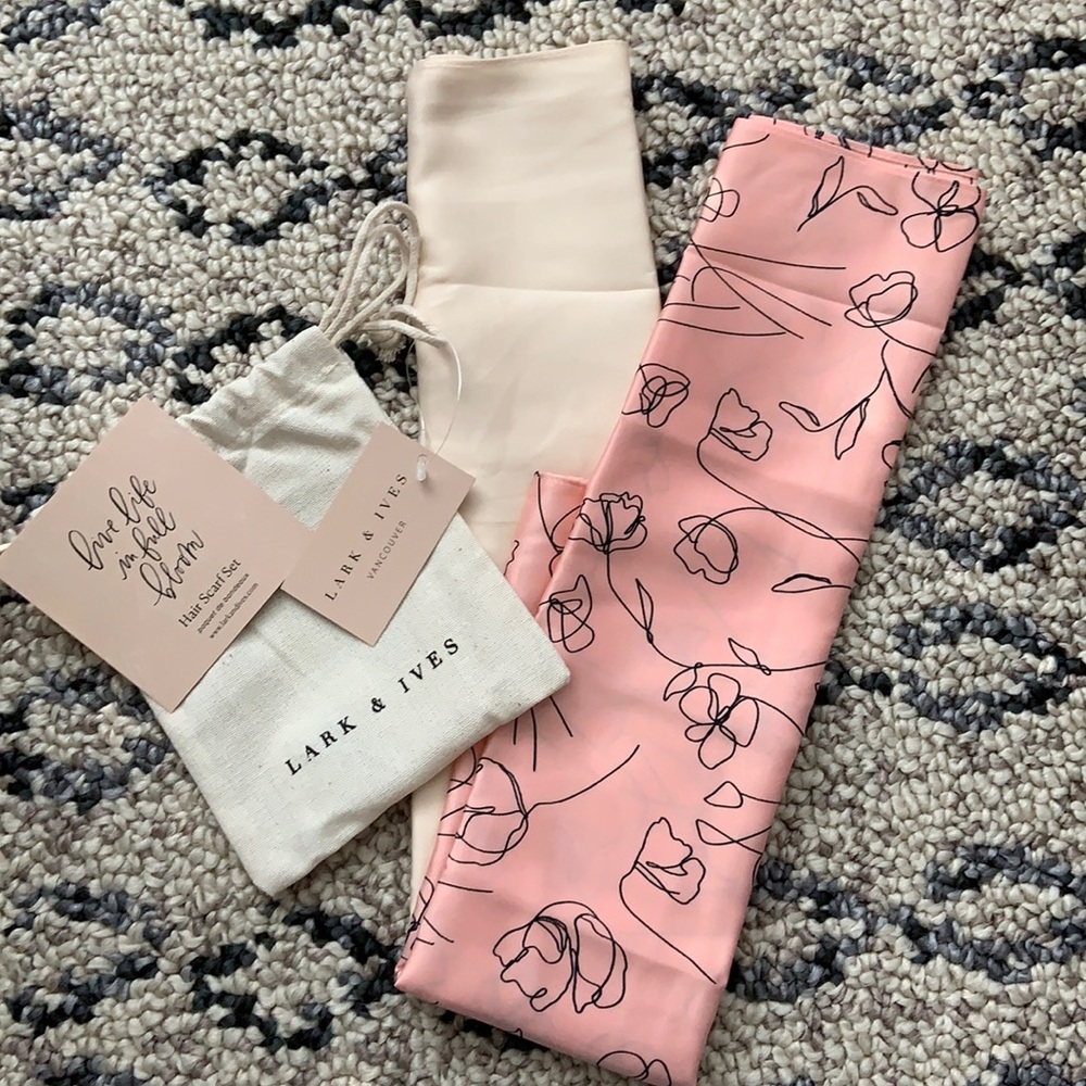 NWT lark and Ives hair scarf set fabfitfun
